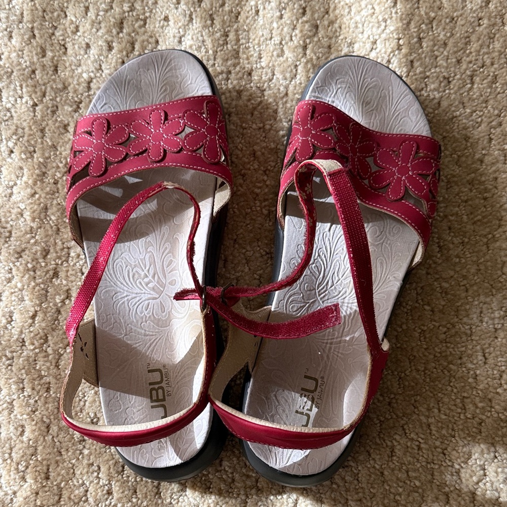 JBU Women's Red Floral Strap Sandals
